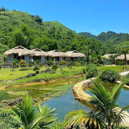 Bakhan Village Resort 마이쩌우 외부 사진